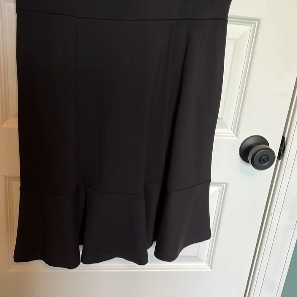 Perfect LBD - Picture 4 of 6